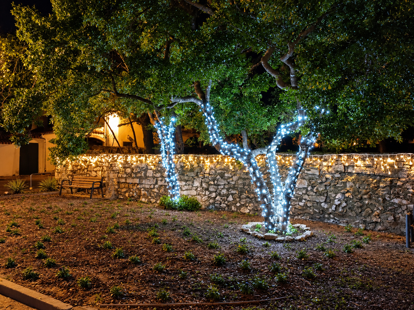 ŠJOR – rasvjeta eksterijera i hortikulture